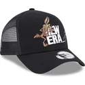 mutsid-kumer-must-snapback-a-frame-coyote-y-correcaminos-looney-tunes-new-era