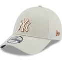 new-era-curved-brim-9forty-team-outline-new-york-yankees-mlb-beige-adjustable-cap