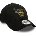 mutsid-kumer-must-reguleeritav-9forty-metallic-badge-chicago-bulls-nba-new-era