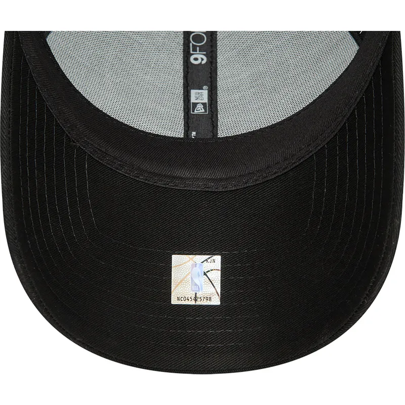 mutsid-kumer-must-reguleeritav-9forty-metallic-badge-chicago-bulls-nba-new-era mutsid-kumer-must-reguleeritav-9forty-metallic-badge-chicago-bulls-nba-new-era