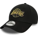 mutsid-kumer-must-reguleeritav-9forty-metallic-badge-los-angeles-lakers-nba-new-era