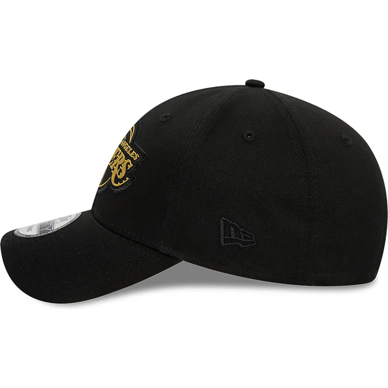 mutsid-kumer-must-reguleeritav-9forty-metallic-badge-los-angeles-lakers-nba-new-era