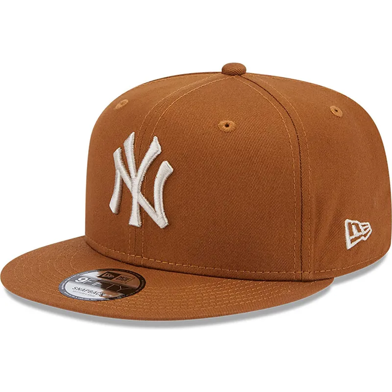 mutsid-lame-pruun-snapback-9fifty-league-essential-new-york-yankees-mlb-new-era