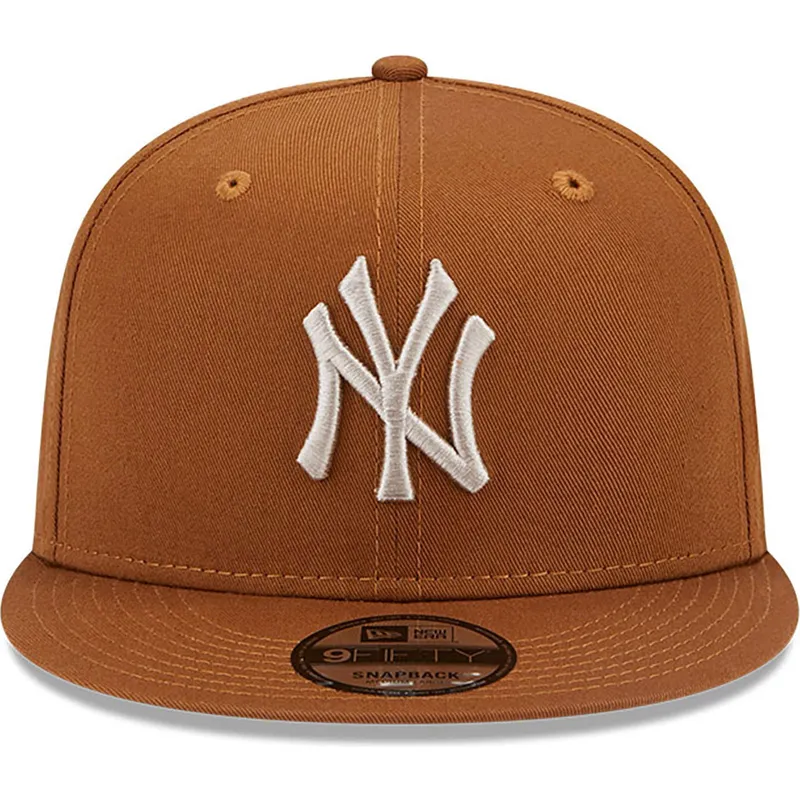 mutsid-lame-pruun-snapback-9fifty-league-essential-new-york-yankees-mlb-new-era