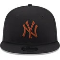 mutsid-lame-must-snapback-9fifty-league-essential-new-york-yankees-mlb-new-era