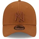 mutsid-kumer-pruun-liibuv-39thirty-league-essential-new-york-yankees-mlb-new-era