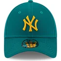 mutsid-kumer-roheline-reguleeritav-9forty-league-essential-new-york-yankees-mlb-new-era