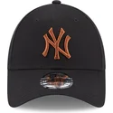 mutsid-kumer-must-reguleeritav-9forty-league-essential-new-york-yankees-mlb-new-era