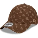 mutsid-kumer-pruun-reguleeritav-9forty-monogram-new-york-yankees-mlb-new-era