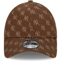 mutsid-kumer-pruun-reguleeritav-9forty-monogram-new-york-yankees-mlb-new-era