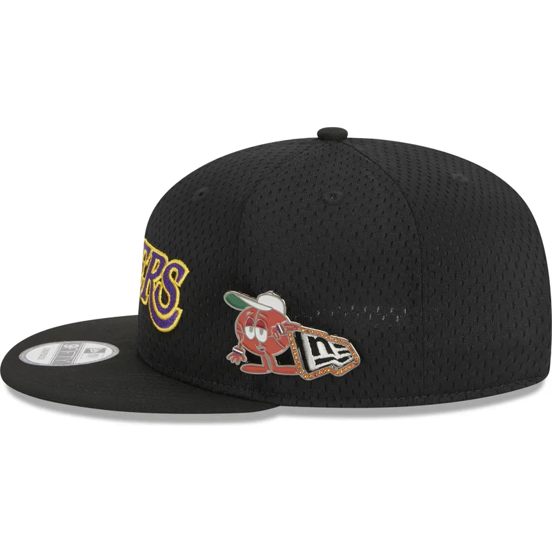 cap-lame-black-snapback-9fifty-post-up-pin-los-angeles-lakers-nba-new-era
