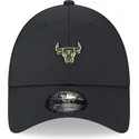 mutsid-kumer-must-reguleeritav-9forty-pin-chicago-bulls-nba-new-era