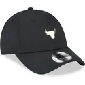 mutsid-kumer-must-reguleeritav-9forty-pin-chicago-bulls-nba-new-era