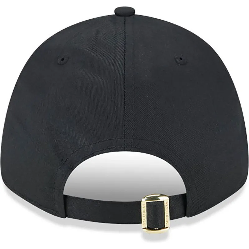 mutsid-kumer-must-reguleeritav-9forty-pin-chicago-bulls-nba-new-era