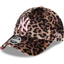 cap-kumer-leopard-adjustable-strap-rosa-9forty-velour-new-york-yankees-mlb-new-era