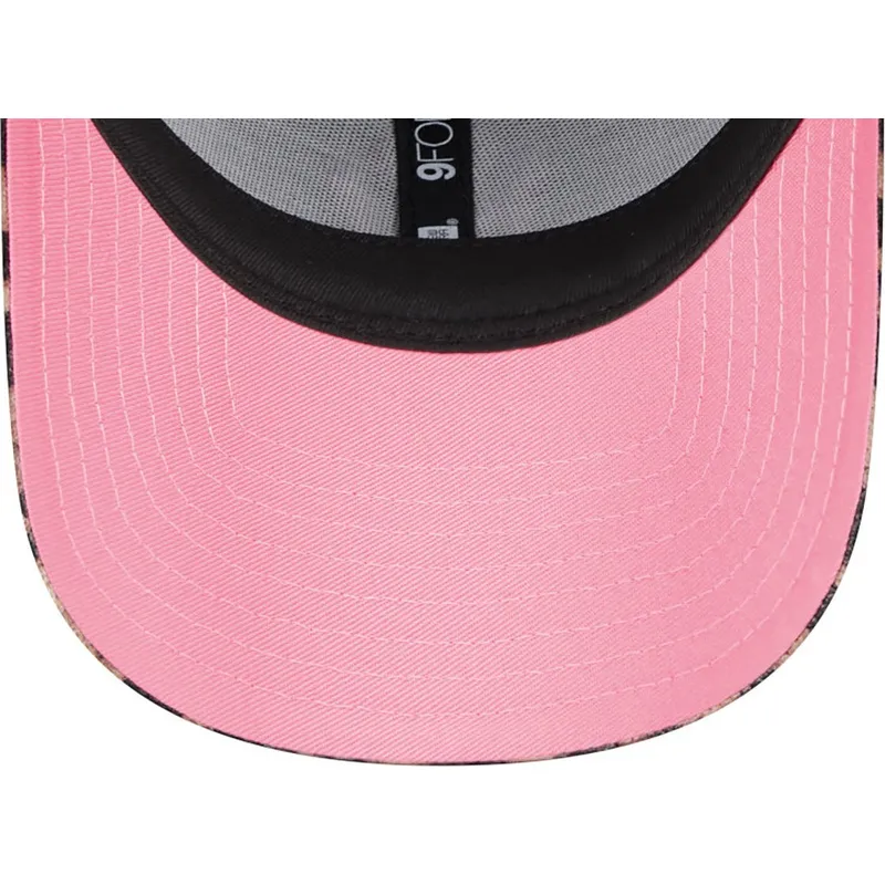 mutsid-kumer-leopard-reguleeritav-rosa-9forty-velour-new-york-yankees-mlb-new-era