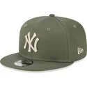 mutsid-lame-roheline-snapback-9fifty-league-essential-new-york-yankees-mlb-new-era