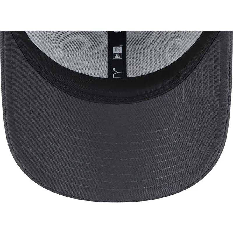 mutsid-kumer-hall-reguleeritav-9forty-metallic-new-york-yankees-mlb-new-era