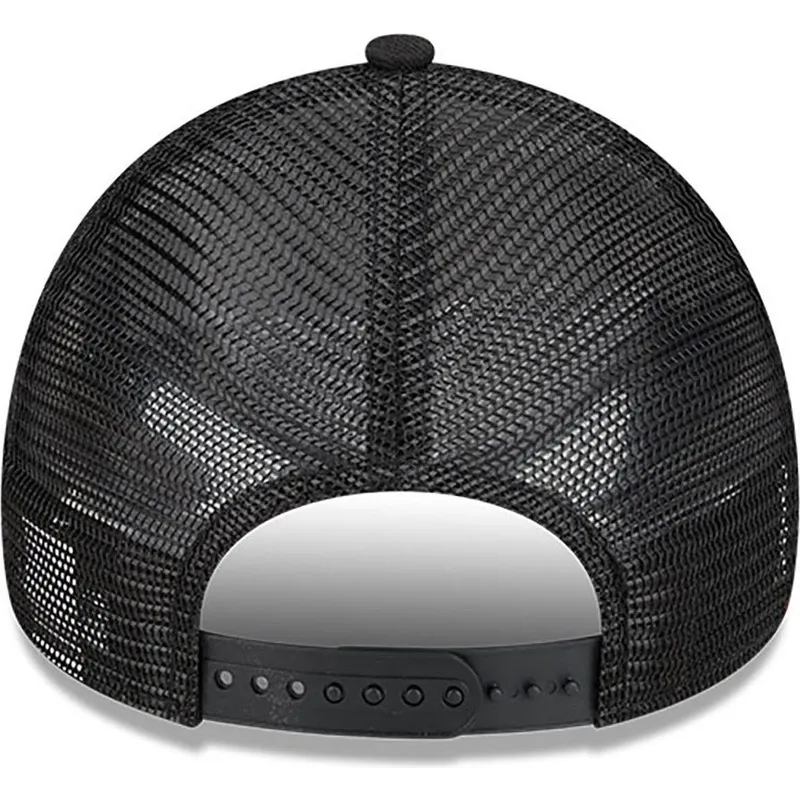 mutsid-kumer-must-snapback-a-frame-est-1920-new-era