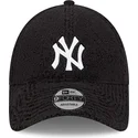 mutsid-kumer-must-reguleeritav-9forty-teddy-new-york-yankees-mlb-new-era