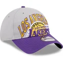 mutsid-kumer-hall-reguleeritav-9twenty-tip-off-2023-los-angeles-lakers-nba-new-era
