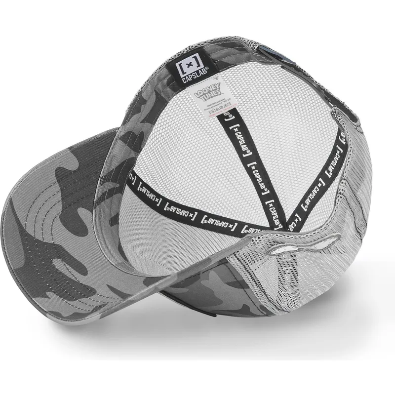 mutsid-kumer-hall-snapback-loo8-peo1-bugs-bunny-looney-tunes-capslab
