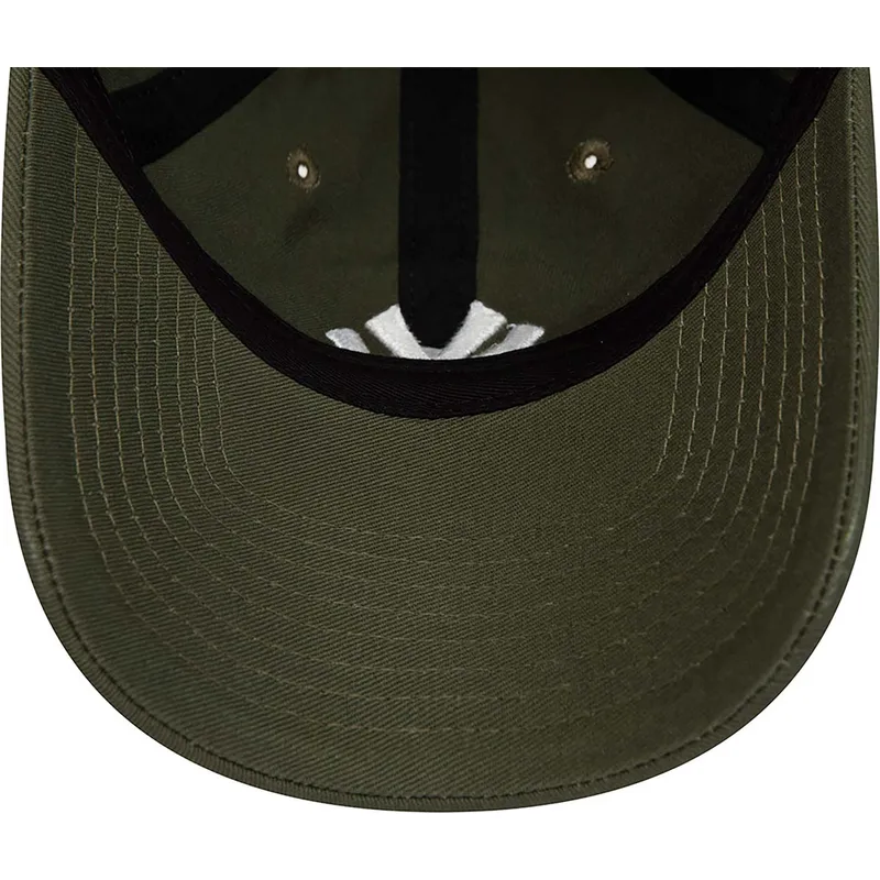 mutsid-kumer-roheline-reguleeritav-9twenty-league-essential-new-york-yankees-mlb-new-era