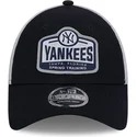 mutsid-kumer-meresinine-snapback-9forty-stretch-snap-tab-new-york-yankees-mlb-new-era