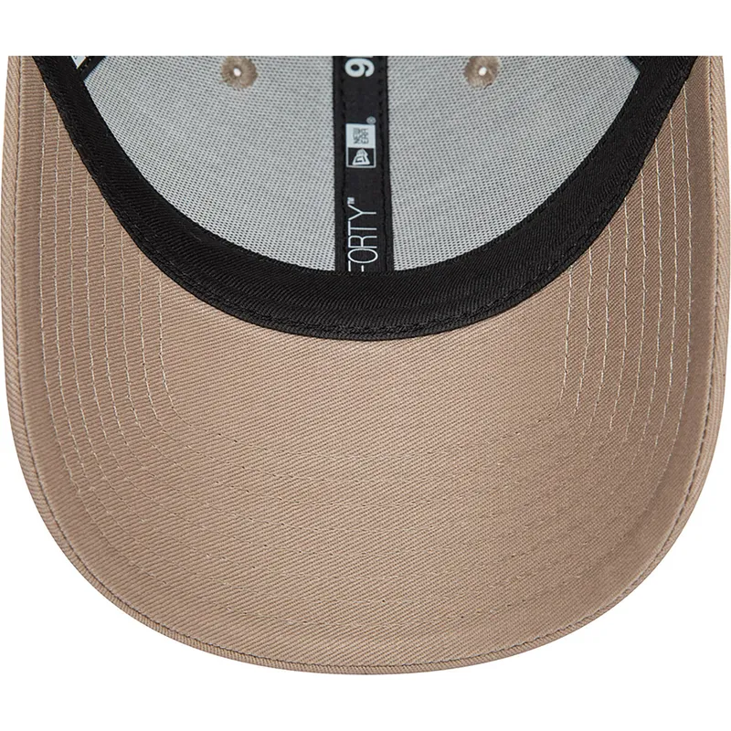 mutsid-kumer-pruun-reguleeritav-9forty-essential-new-era
