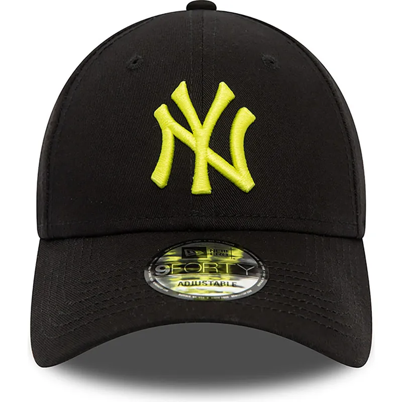 mutsid-kumer-must-reguleeritav-9forty-league-essential-new-york-yankees-mlb-new-era