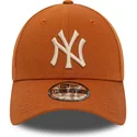 mutsid-kumer-pruun-reguleeritav-9forty-league-essential-new-york-yankees-mlb-new-era