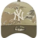 mutsid-kumer-kamuflaaz-snapback-9forty-a-frame-two-tone-tiger-new-york-yankees-mlb-new-era