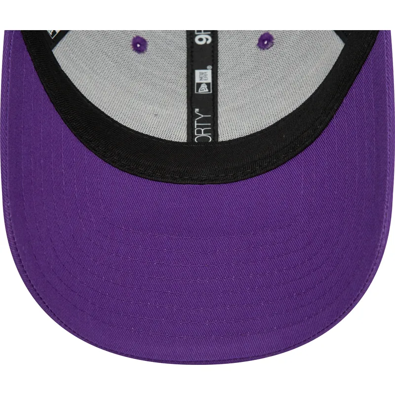 mutsid-kumer-violetne-reguleeritav-9forty-home-field-los-angeles-lakers-nba-new-era