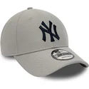 mutsid-kumer-hall-reguleeritav-9forty-diamond-era-essential-new-york-yankees-mlb-new-era