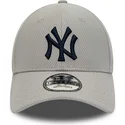 mutsid-kumer-hall-reguleeritav-9forty-diamond-era-essential-new-york-yankees-mlb-new-era