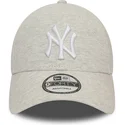 mutsid-kumer-beez-reguleeritav-9forty-jersey-essential-new-york-yankees-mlb-new-era