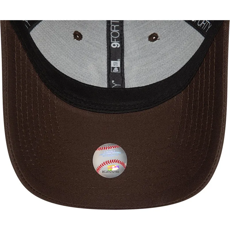 cap-kumer-brown-adjustable-strap-9forty-league-essential-new-york-yankees-mlb-new-era
