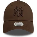 mutsid-kumer-pruun-reguleeritav-9forty-league-essential-new-york-yankees-mlb-new-era