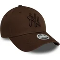 mutsid-kumer-pruun-reguleeritav-rihm-9forty-league-essential-new-york-yankees-mlb-new-era