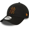 mutsid-kumer-must-reguleeritav-9forty-team-outline-new-york-yankees-mlb-new-era