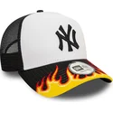 mutsid-kumer-valge-snapback-a-frame-flame-new-york-yankees-mlb-new-era
