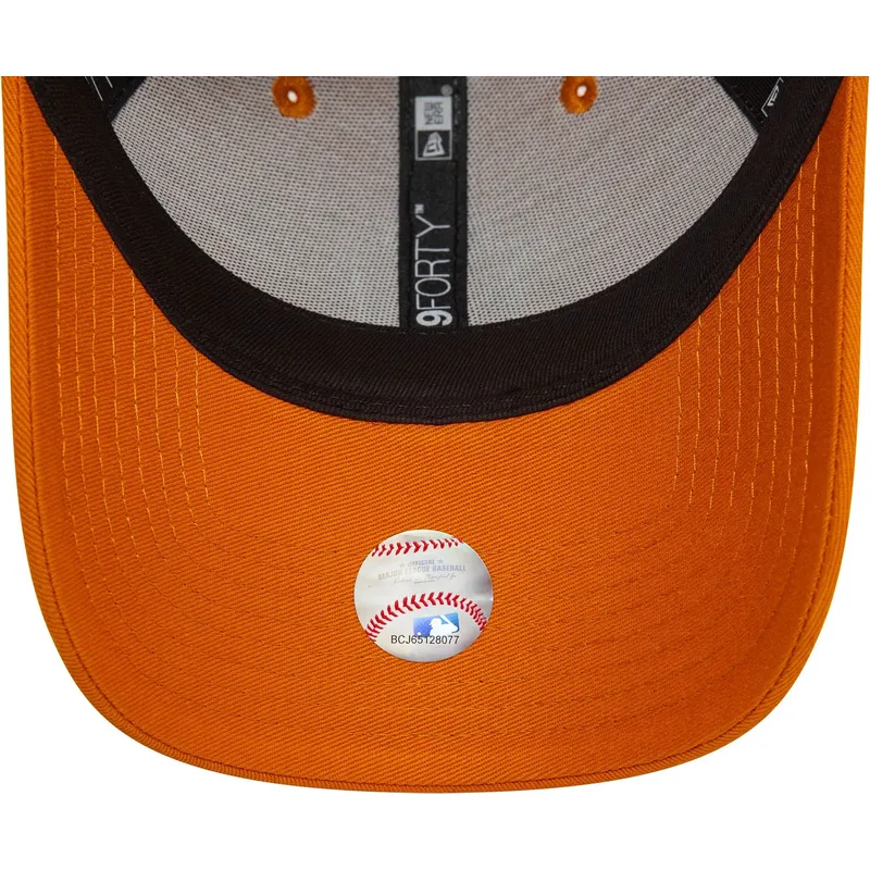 mutsid-kumer-oranz-reguleeritav-9forty-league-essential-new-york-yankees-mlb-new-era