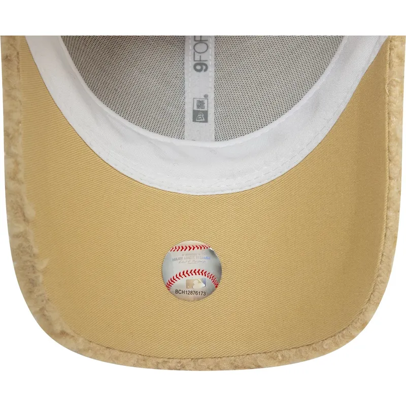 mutsid-kumer-beez-reguleeritav-9forty-borg-new-york-yankees-mlb-new-era