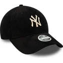 mutsid-kumer-must-reguleeritav-9forty-cord-new-york-yankees-mlb-new-era