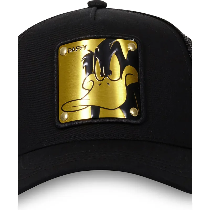 mutsid-kumer-must-snapback-daf7-daffy-duck-looney-tunes-capslab