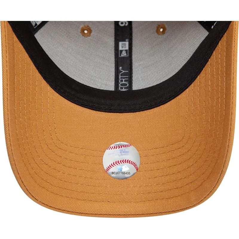 mutsid-kumer-pruun-reguleeritav-9forty-league-essential-los-angeles-dodgers-mlb-new-era