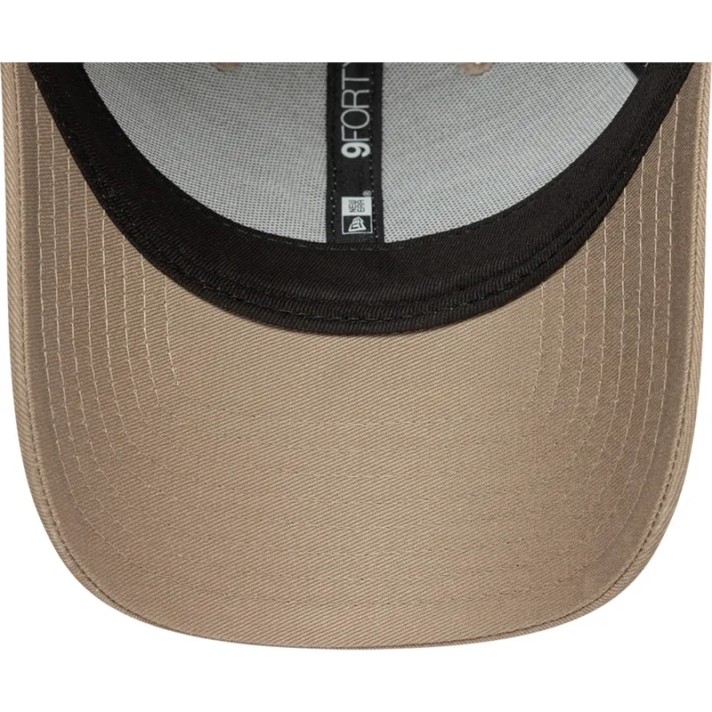 cap-kumer-brown-adjustable-strap-claro-9forty-league-essential-new-york-yankees-mlb-new-era
