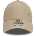 mutsid-kumer-pruun-reguleeritav-rihm-claro-9forty-flawless-new-york-yankees-mlb-new-era
