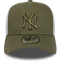 mutsid-kumer-roheline-snapback-a-frame-league-essential-new-york-yankees-mlb-new-era