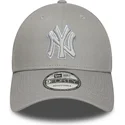 cap-kumer-gray-adjustable-strap-9forty-outline-new-york-yankees-mlb-new-era